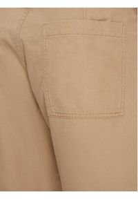 GAP - Gap Szorty materiałowe 566347-02 Beżowy Regular Fit. Kolor: beżowy. Materiał: bawełna