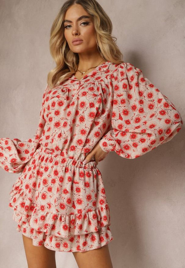 Renee - Beżowo-Czerwone Spódnico-Szorty High Waist z Falbankami Gavira. Okazja: na co dzień. Stan: podwyższony. Kolor: beżowy. Styl: klasyczny, casual, elegancki