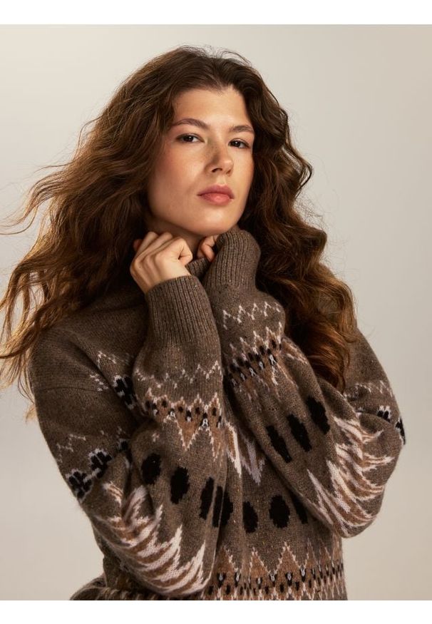 Reserved - Wełniany sweter - wielobarwny. Materiał: wełna