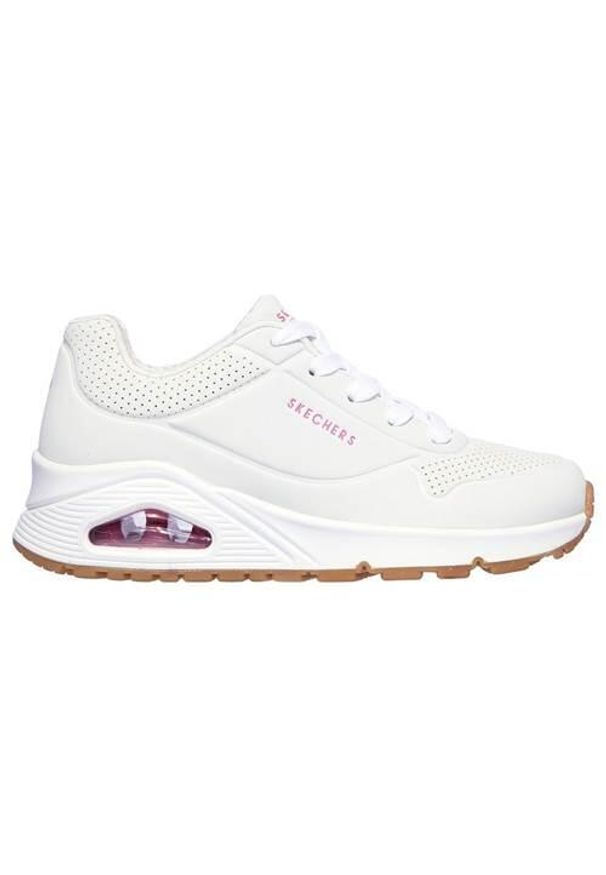 skechers - Buty do chodzenia dla dzieci Skechers Uno Stand ON Air. Zapięcie: sznurówki. Kolor: biały. Materiał: tkanina, materiał, guma, syntetyk. Szerokość cholewki: normalna. Sport: turystyka piesza