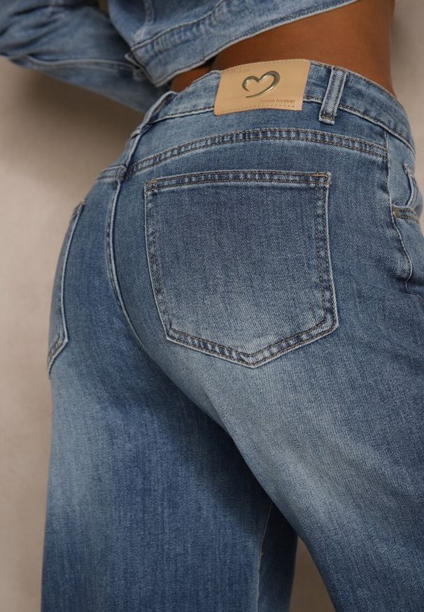 Renee - Niebieskie Jeansy High Waist Wide Leg z Podwiniętymi Nogawkami Nymthine. Okazja: na co dzień. Stan: podwyższony. Kolor: niebieski. Styl: elegancki, casual