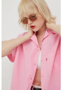 Levi's® - Levi's koszula lniana damska kolor różowy relaxed z kołnierzykiem klasycznym. Okazja: na spotkanie biznesowe. Typ kołnierza: kołnierzyk klasyczny. Kolor: różowy. Materiał: len. Długość rękawa: krótki rękaw. Długość: krótkie. Styl: klasyczny #4