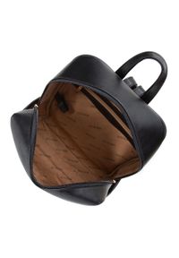 Wittchen - Damski plecak z poziomym paskiem. Kolor: czarny. Materiał: skóra ekologiczna. Wzór: geometria. Styl: elegancki, sportowy