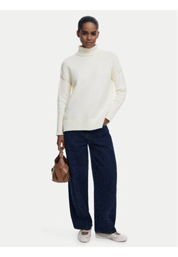 Desigual Golf Vantaa 25WWJF11 Biały Relaxed Fit. Typ kołnierza: golf. Kolor: biały. Materiał: bawełna