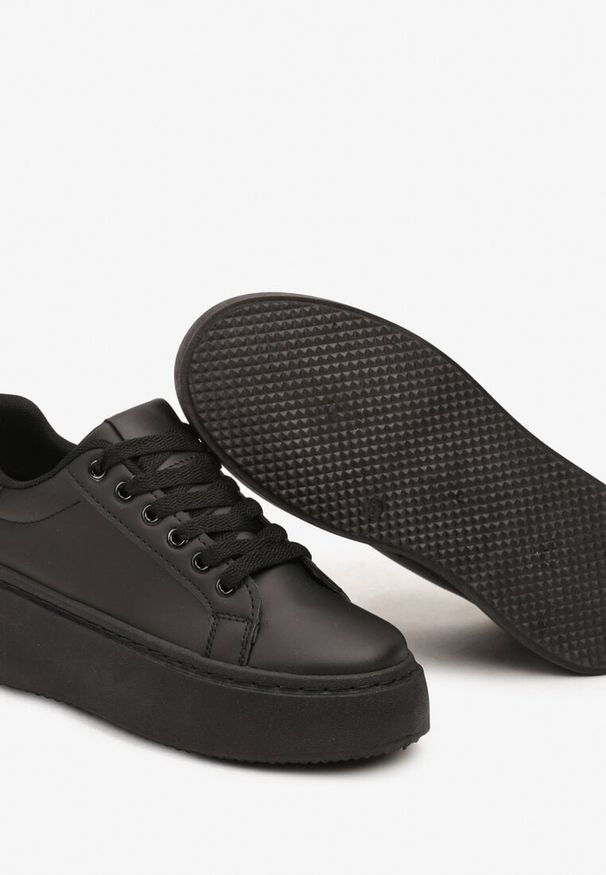 Born2be - Czarne Casualowe Sneakersy na Grubej Podeszwie Tiadonia. Okazja: na co dzień. Kolor: czarny. Materiał: jeans. Obcas: na platformie