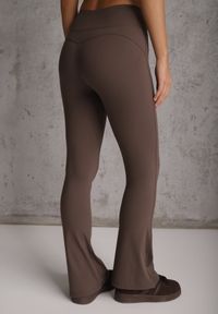 Renee - Brązowe Legginsy High Waist o Fasonie Flare Shylenne. Okazja: na co dzień. Stan: podwyższony. Kolor: brązowy. Długość: krótkie. Styl: casual #3