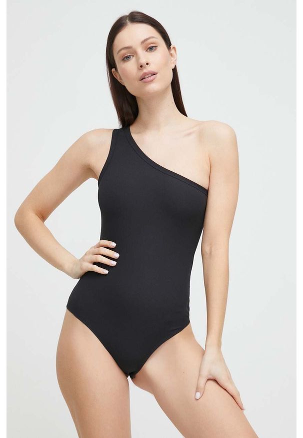Spanx body modelujące Suit Yourself Ribbed One Shoulder kolor czarny gładki. Kolor: czarny. Materiał: materiał, dzianina, prążkowany. Długość: krótkie. Wzór: gładki