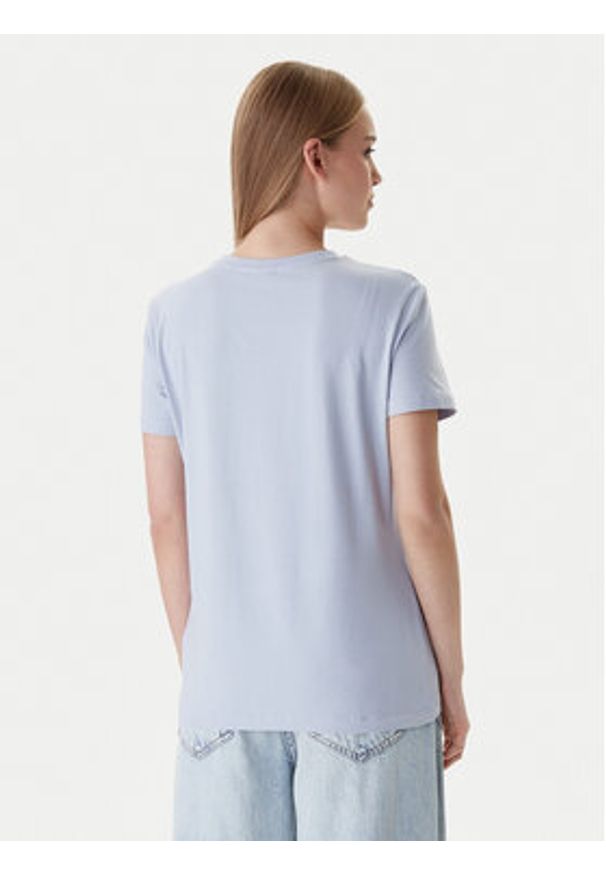 Guess T-Shirt V6RI12 J1314 Błękitny Regular Fit. Kolor: niebieski. Materiał: bawełna