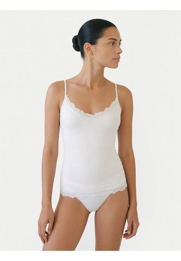 YSABEL MORA - Ysabel Mora Podkoszulek 19459 Kremowy Slim Fit. Kolor: kremowy. Materiał: wiskoza