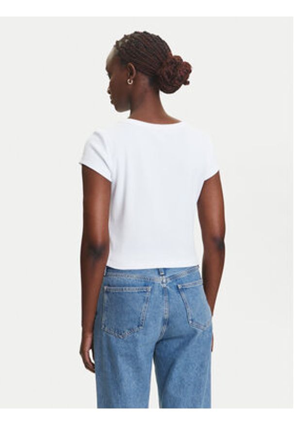 Calvin Klein Jeans T-Shirt LV047C200G Biały Slim Fit. Kolor: biały. Materiał: bawełna