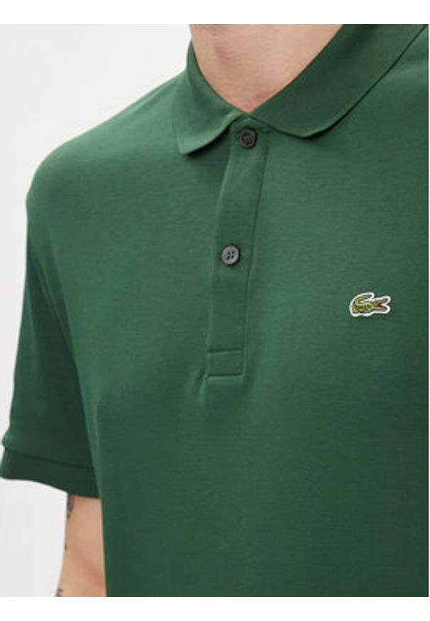 Lacoste Polo DH2050 Zielony Regular Fit. Typ kołnierza: polo. Kolor: zielony. Materiał: bawełna