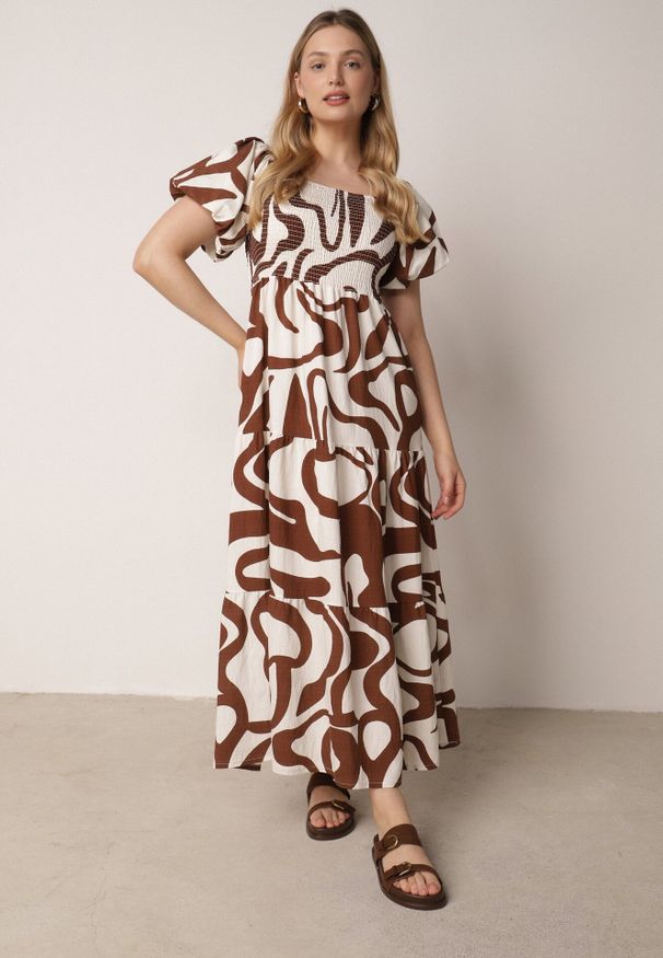 Born2be - Brązowa Wiskozowa Sukienka z Bufiastymi Rękawami w Abstrakcyjny Wzór Tibee. Okazja: na co dzień. Kolor: brązowy. Materiał: wiskoza. Wzór: nadruk. Typ sukienki: proste. Styl: wakacyjny, casual, elegancki
