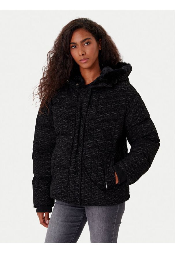 Karl Lagerfeld - KARL LAGERFELD Kurtka zimowa A4W15042 Czarny Regular Fit. Typ kołnierza: dekolt w karo. Kolor: czarny. Materiał: syntetyk. Sezon: zima