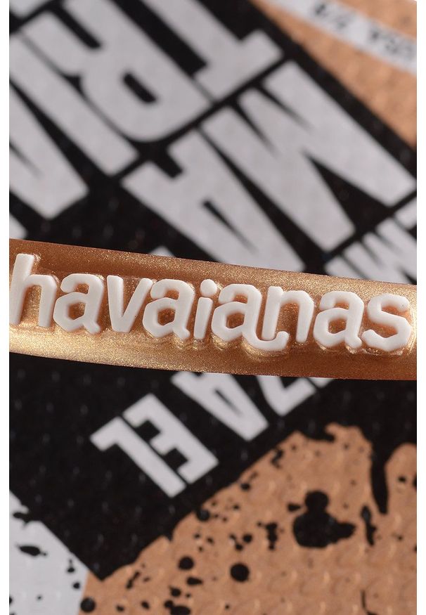 Havaianas - Japonki X NETFLIX. Kolor: czerwony. Materiał: materiał