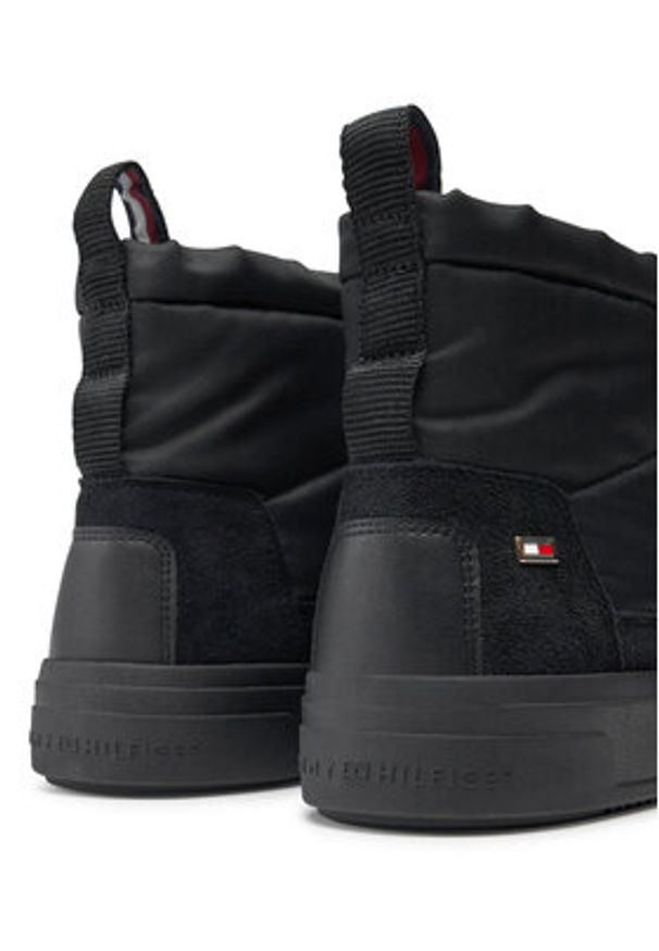 TOMMY HILFIGER - Tommy Hilfiger Śniegowce Flag Nylon Mini Snowboot FW0FW08334 Czarny. Kolor: czarny. Materiał: materiał