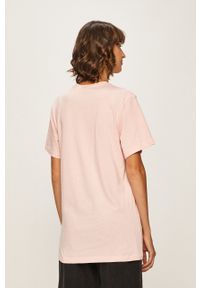 Ellesse - T-shirt SGS03237-White. Okazja: na co dzień. Kolor: różowy. Wzór: nadruk. Styl: casual #2