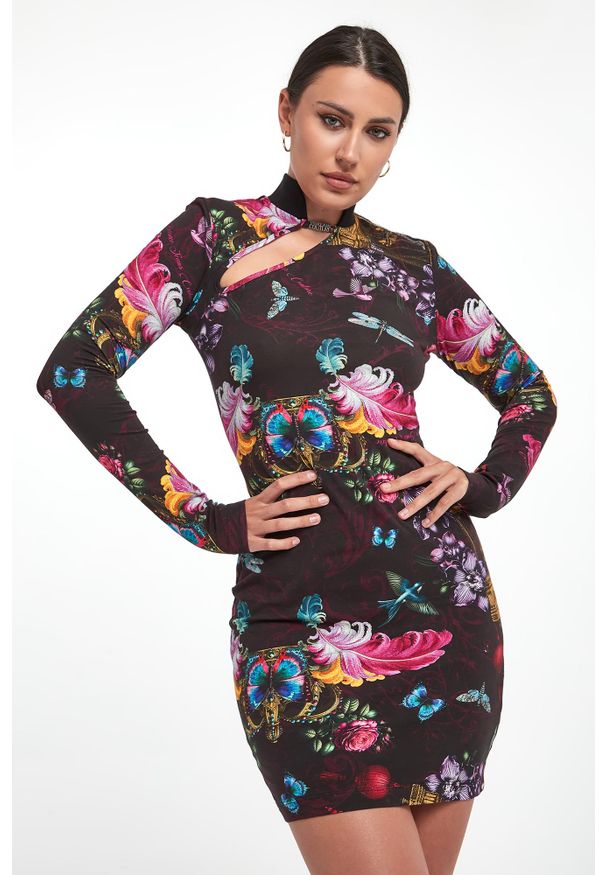 Versace Jeans Couture - Sukienka mini we wzór VERSACE JEANS COUTURE. Długość: mini