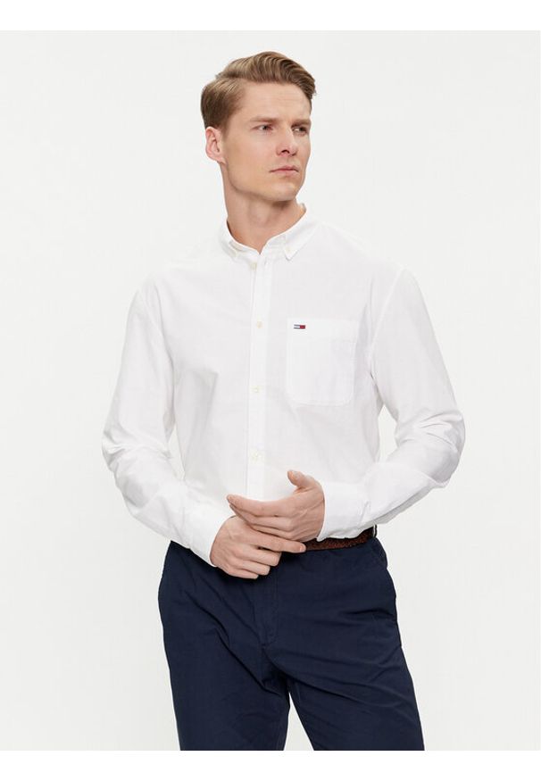 Tommy Jeans Koszula Oxford DM0DM18335 Biały Regular Fit. Kolor: biały. Materiał: bawełna