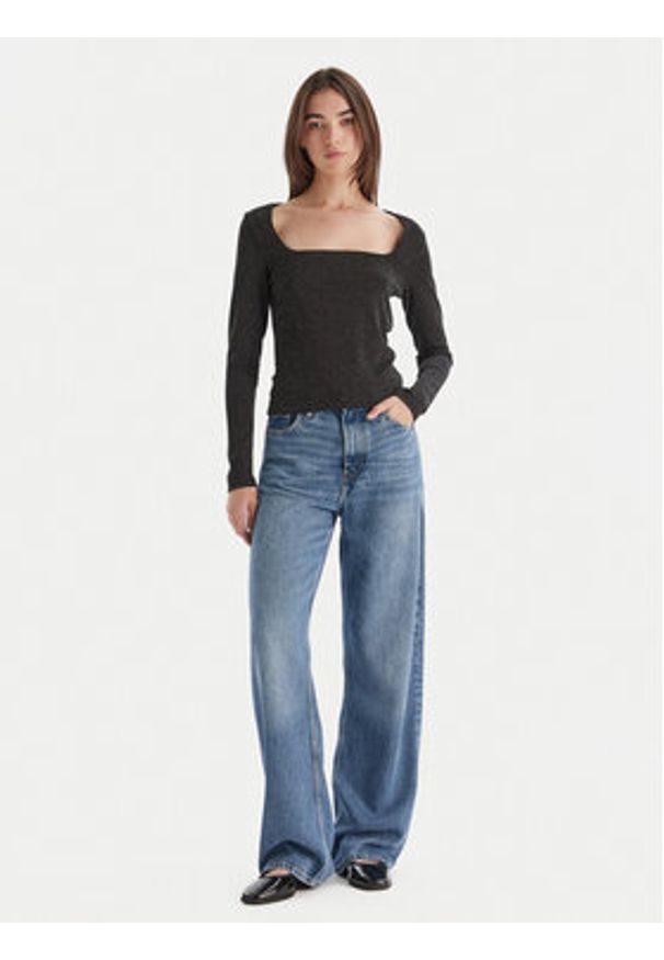 Vero Moda Bluzka Kanva 10336088 Czarny Regular Fit. Kolor: czarny. Materiał: syntetyk