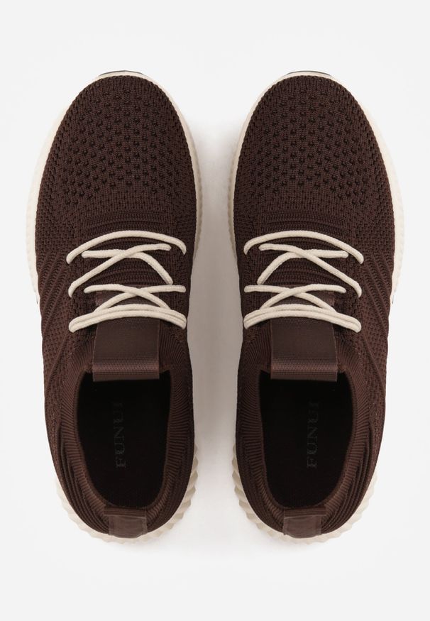 Renee - Brązowe Sneakersy na Tłoczonej Podeszwie z Elastyczną Cholewką Lamilia. Okazja: na co dzień. Nosek buta: okrągły. Zapięcie: sznurówki. Kolor: brązowy. Szerokość cholewki: normalna. Materiał: materiał, jeans. Obcas: na obcasie. Wysokość obcasa: niski. Sport: fitness