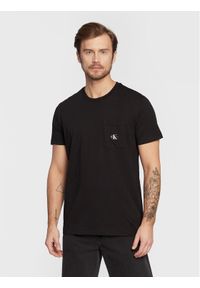 Calvin Klein Jeans T-Shirt J30J323027 Czarny Regular Fit. Kolor: czarny. Materiał: bawełna