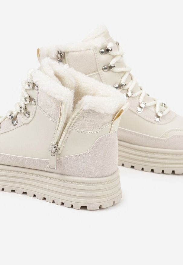 Renee - Beżowe Sneakersy w Stylu Traperów na Platformie Ewedora. Okazja: na co dzień. Kolor: beżowy. Materiał: jeans. Obcas: na platformie