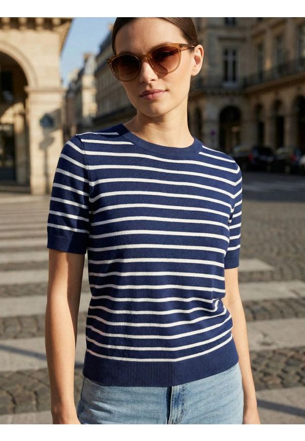 Sinsay - Bluzka swetrowa w paski - granatowy. Kolor: niebieski. Wzór: paski