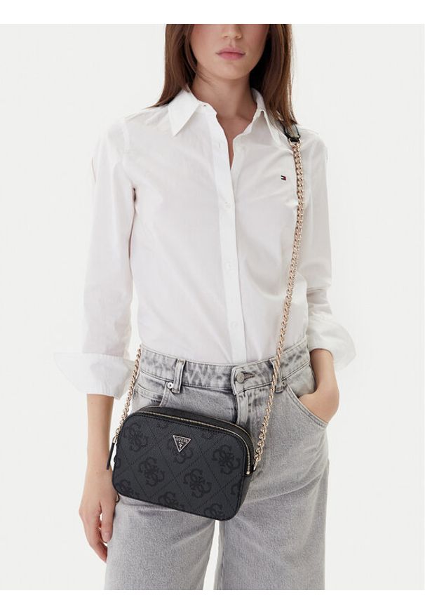 Guess Torebka Noelle II HWSO96 72140 Czarny. Kolor: czarny. Materiał: skórzane