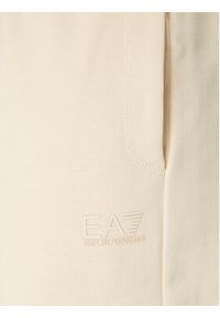 EA7 Emporio Armani Dres 7M000243 AF10377 U1079 Beżowy Regular Fit. Kolor: beżowy. Materiał: bawełna #3