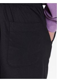 BDG Urban Outfitters Szorty materiałowe 76523299 Czarny Regular Fit. Kolor: czarny. Materiał: bawełna #5