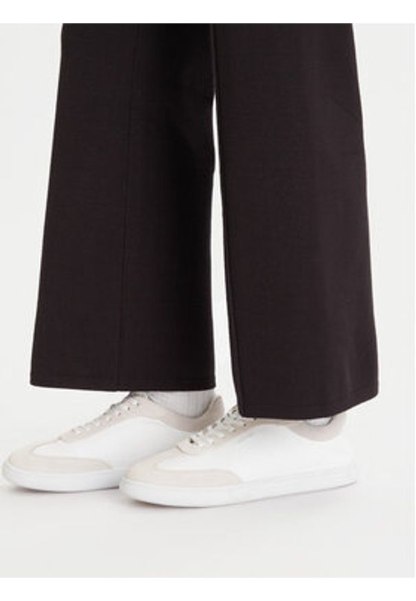 Calvin Klein Spodnie dzianinowe LV044D368G Czarny Wide Leg. Kolor: czarny. Materiał: syntetyk
