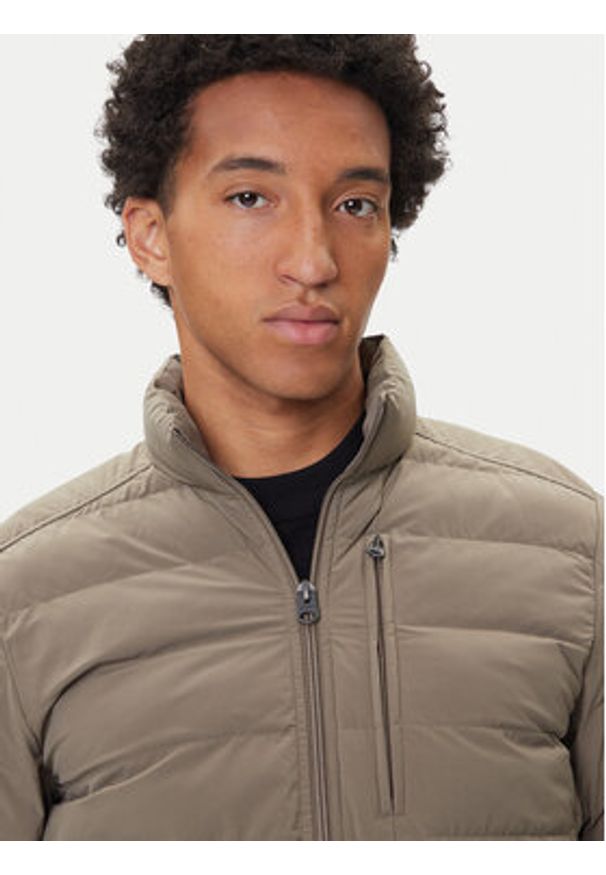 G-Star RAW - G-Star Raw Kurtka zimowa Foundation D24276-D518 Zielony Regular Fit. Kolor: zielony. Materiał: syntetyk. Sezon: zima