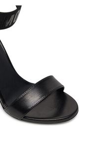 Love Moschino - LOVE MOSCHINO Sandały JA16109G0MIE000A Czarny. Kolor: czarny. Materiał: skóra