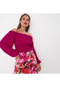 Mohito - Bluzka hiszpanka - Różowy. Typ kołnierza: dekolt hiszpanka. Kolor: różowy