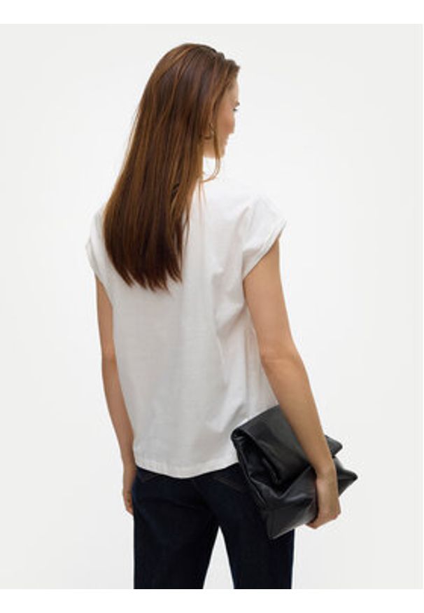 Vero Moda T-Shirt Cysma 10328272 Biały Regular Fit. Kolor: biały. Materiał: bawełna