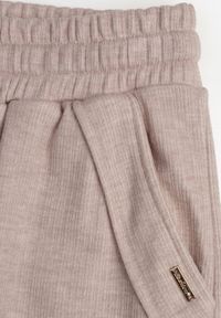 Renee - Beżowe Spodnie High Waist z Gumką i Troczkami w Pasie Rallena. Okazja: na co dzień. Stan: podwyższony. Kolor: beżowy. Styl: casual #7