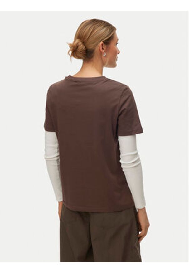 Vero Moda T-Shirt Paulina 10316991 Brązowy Regular Fit. Kolor: brązowy. Materiał: bawełna