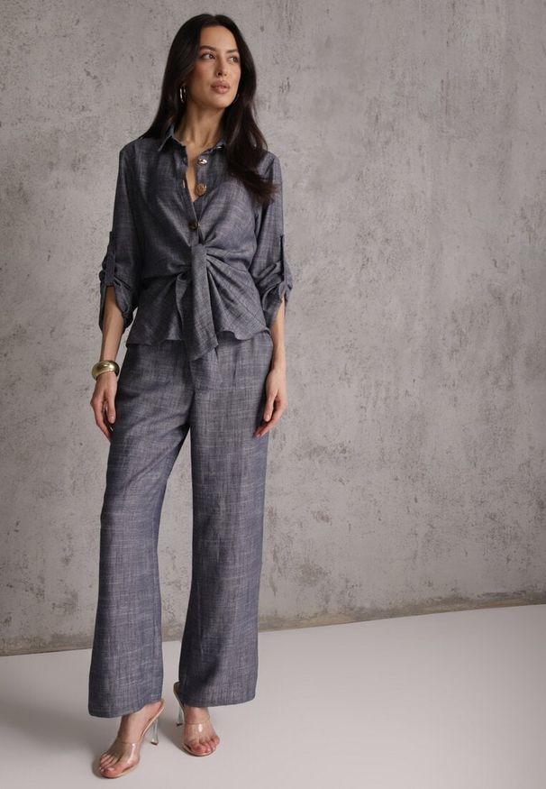 Renee - Niebieski Komplet z Wiskozą Bawełną i Lnem Wiązana Koszula i Szerokie Spodnie Ravisela. Kolor: niebieski. Materiał: wiskoza, bawełna, len