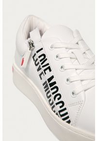 Love Moschino - Buty. Nosek buta: okrągły. Zapięcie: sznurówki. Kolor: biały. Materiał: guma. Obcas: na platformie #3