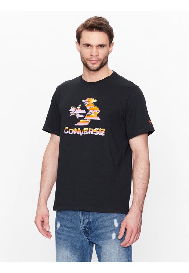 Converse T-Shirt Cloud Sky 10024587-A02 Czarny Standard Fit. Kolor: czarny. Materiał: bawełna