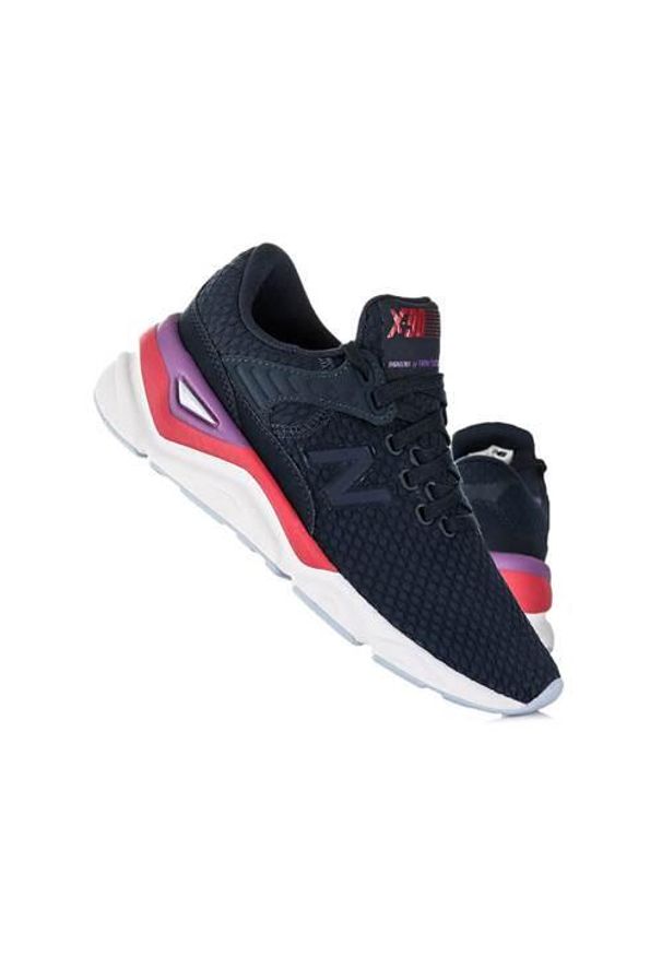 Buty do chodzenia damskie New Balance X90. Zapięcie: sznurówki. Kolor: czarny. Materiał: syntetyk, materiał, tkanina, guma. Szerokość cholewki: normalna. Sport: turystyka piesza