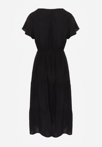 Born2be - Czarna Sukienka z Wiskozy o Rozkloszowanym Kroju Folky. Okazja: na co dzień. Typ kołnierza: dekolt w kształcie V. Kolor: czarny. Wzór: gładki. Typ sukienki: proste. Materiał: wiskoza. Sezon: lato. Styl: casual, elegancki. Długość: midi #6