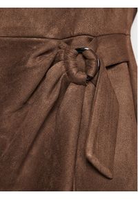 DKNY Sukienka codzienna DD2G1604 Brązowy Regular Fit. Okazja: na co dzień. Kolor: brązowy. Materiał: syntetyk. Typ sukienki: proste. Styl: casual #2