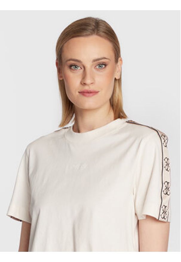 Guess T-Shirt V3RI08 I3Z14 Beżowy Relaxed Fit. Kolor: beżowy. Materiał: bawełna