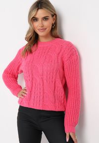 Born2be - Fuksjowy Klasyczny Sweter z Modnym Splotem Viloma. Kolor: różowy. Wzór: ze splotem. Styl: klasyczny