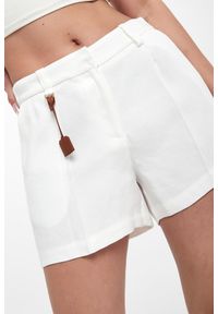 Elisabetta Franchi - Szorty damskie lniane ELISABETTA FRANCHI. Materiał: len