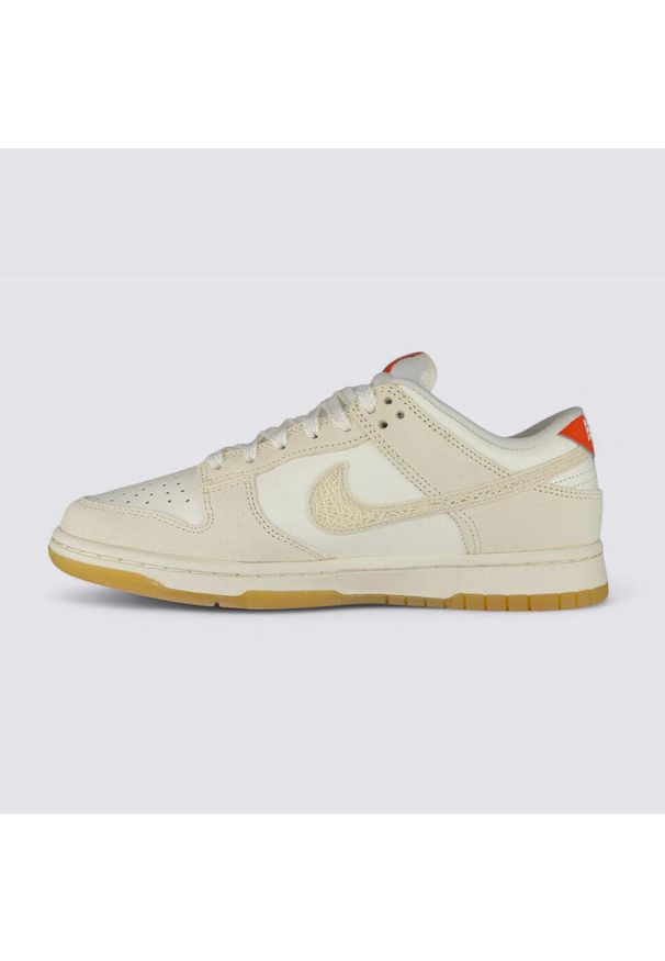 Buty lifestyle damskie Nike Dunk Low HV5231-133. Kolor: beżowy