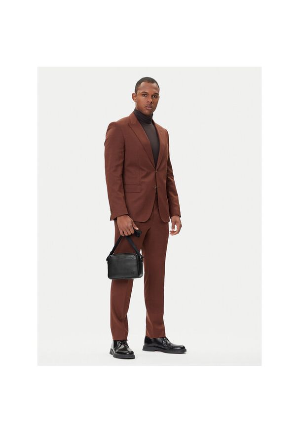 Saszetka Calvin Klein. Kolor: czarny