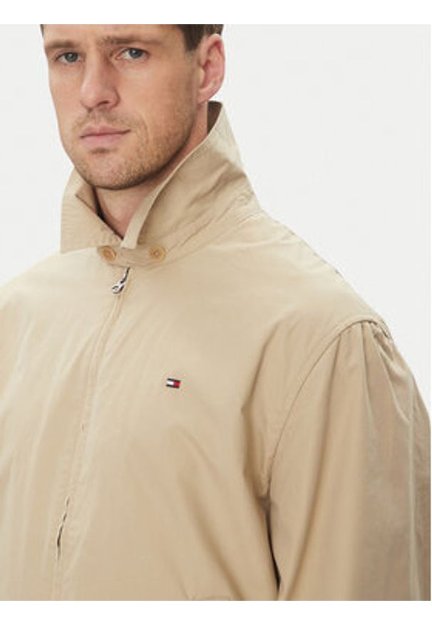 TOMMY HILFIGER - Tommy Hilfiger Kurtka przejściowa MW0MW38715 Beżowy Regular Fit. Kolor: beżowy. Materiał: bawełna