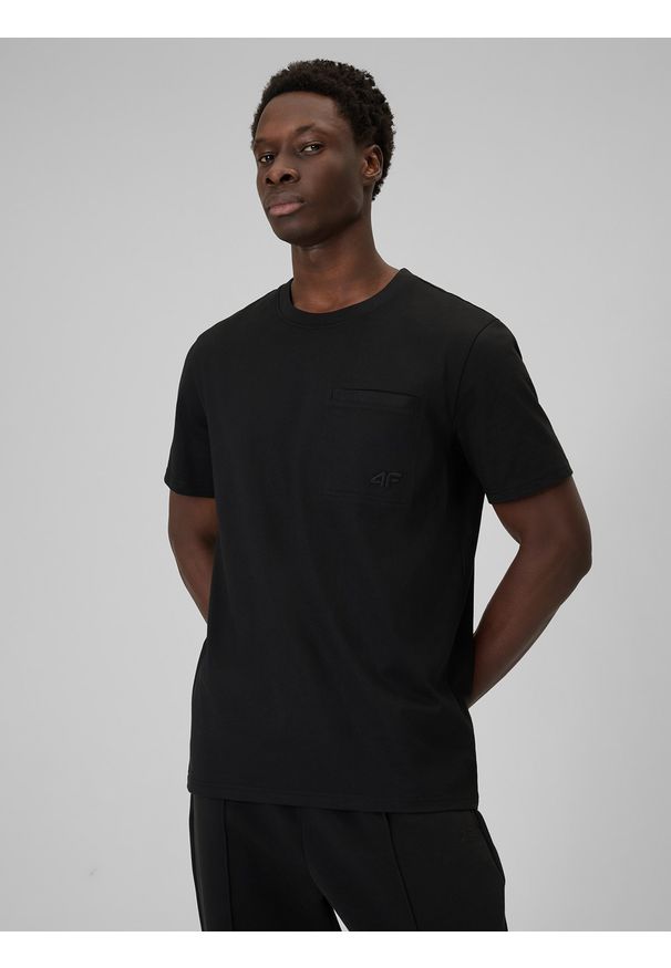 4f - 4F T-shirt regular gładki męski - czarny XL. Okazja: na co dzień. Kolor: czarny. Materiał: bawełna, dzianina. Długość rękawa: krótki rękaw. Długość: krótkie. Wzór: gładki. Styl: casual
